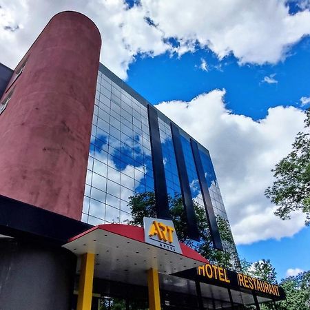 تشيسيناو Art Hotel المظهر الخارجي الصورة