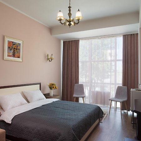 تشيسيناو Art Hotel المظهر الخارجي الصورة