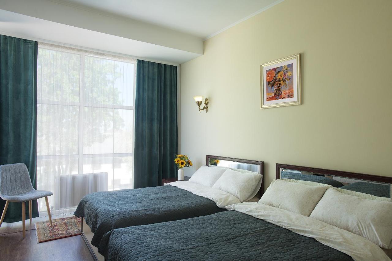 تشيسيناو Art Hotel المظهر الخارجي الصورة
